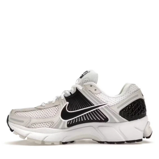 Vomero 5 "White/Black"