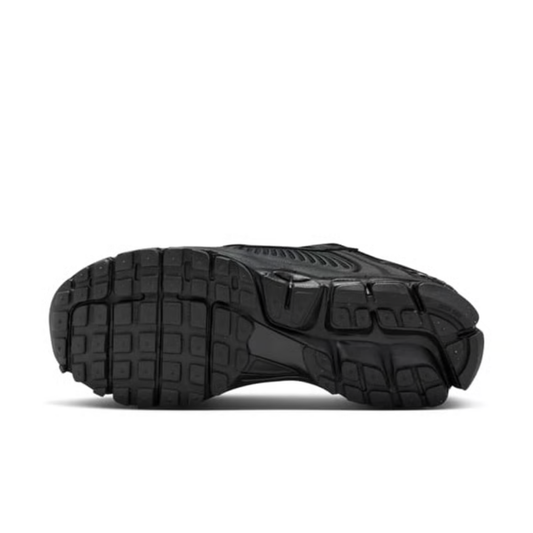Vomero 5 "Triple Black"