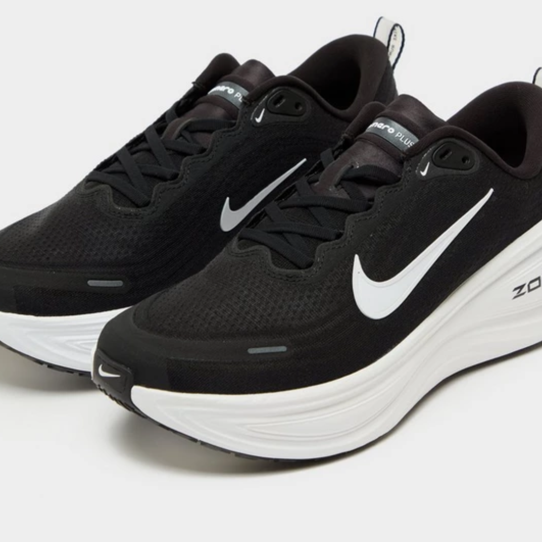 Vomero Plus - Black White