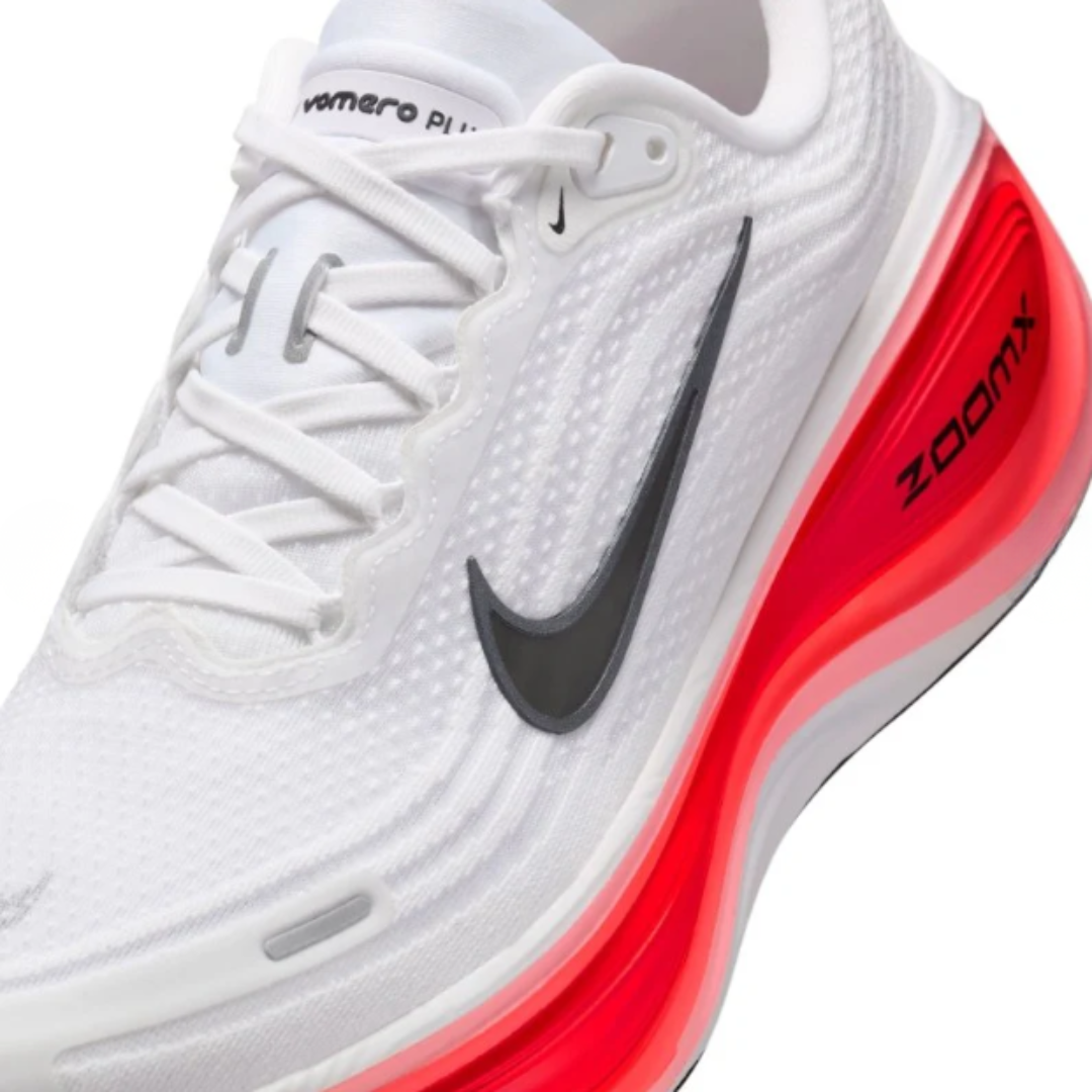 Vomero Plus - Bright Crimson