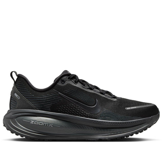 Vomero 18 Triple Black